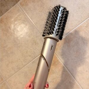 Shark Silver Hair Styling Brush -Diffuser also included